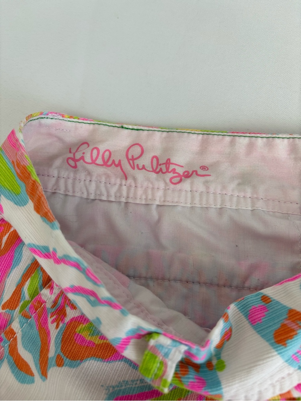 Lilly Pulitzer Neon Floral Print Shorts Callahan Size 4 Pink, Green & Orange - Picture 2 of 6